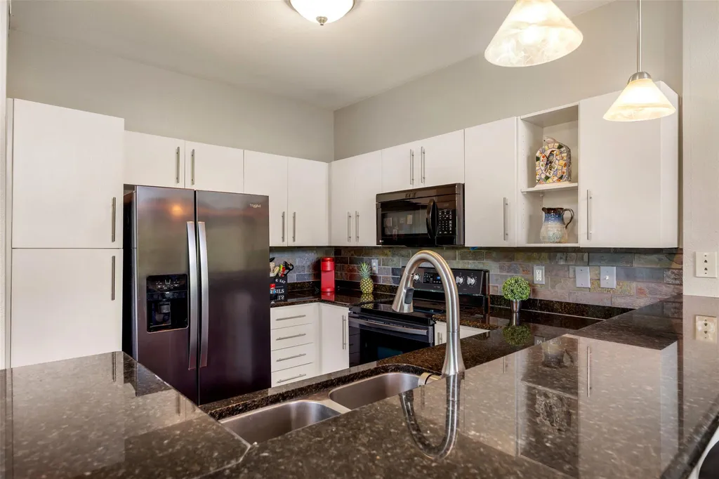 11203 Ranch Road 2222 Austin TX 78730