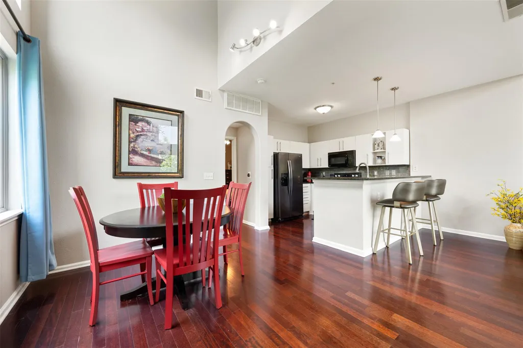 11203 Ranch Road 2222 Austin TX 78730