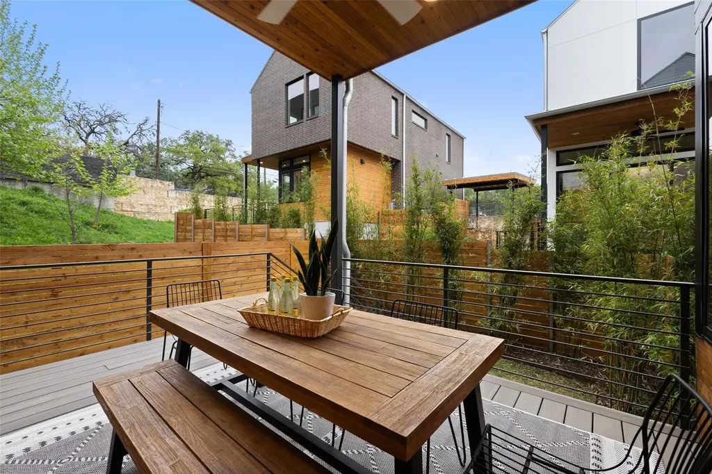 900 S 2nd Street Austin TX 78704