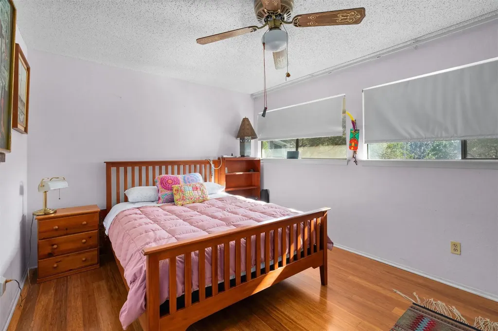 2600 Clear Cove Austin TX 78704