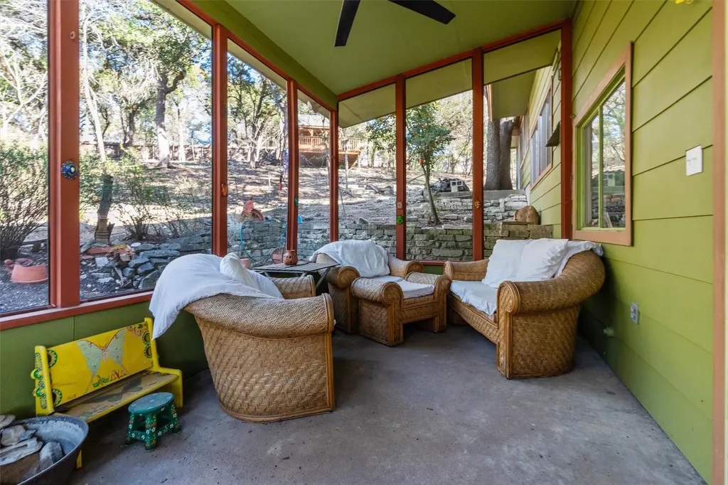 2600 Clear Cove Austin TX 78704