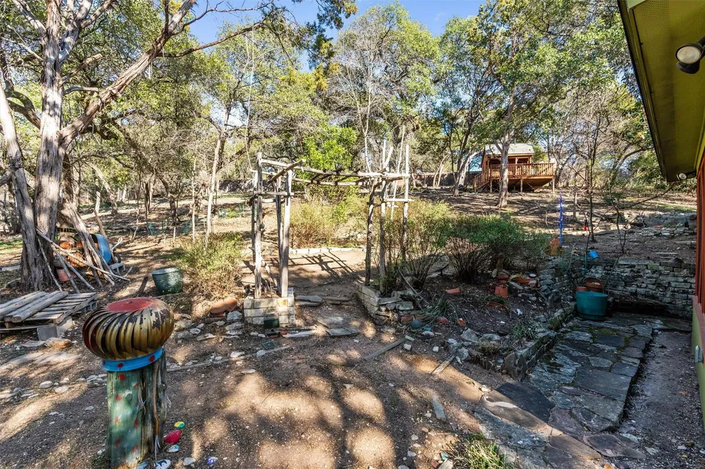 2600 Clear Cove Austin TX 78704