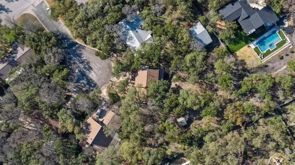 2600 Clear Cove Austin TX 78704