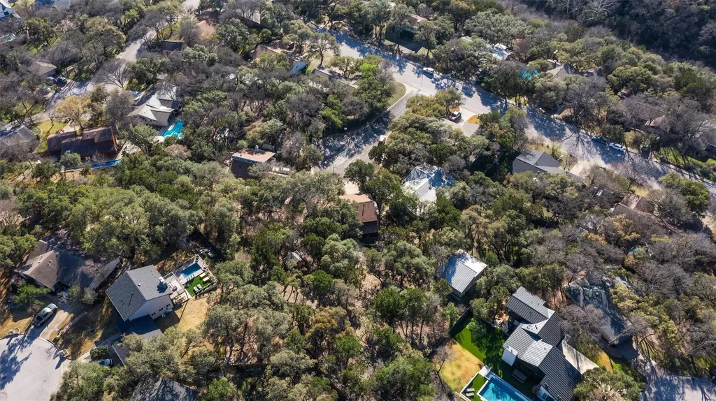 2600 Clear Cove Austin TX 78704