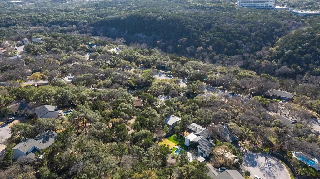 2600 Clear Cove Austin TX 78704
