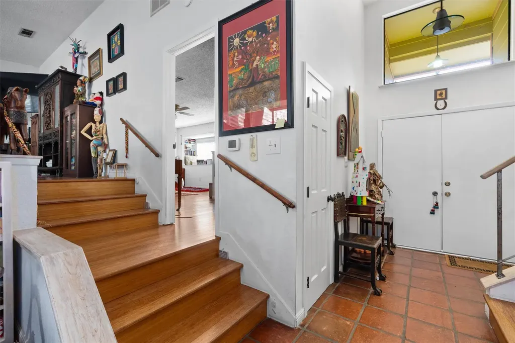2600 Clear Cove Austin TX 78704