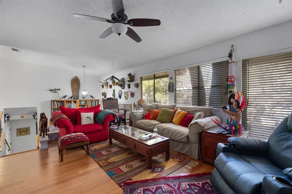 2600 Clear Cove Austin TX 78704