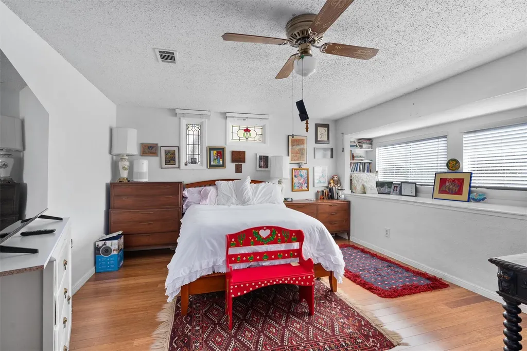 2600 Clear Cove Austin TX 78704