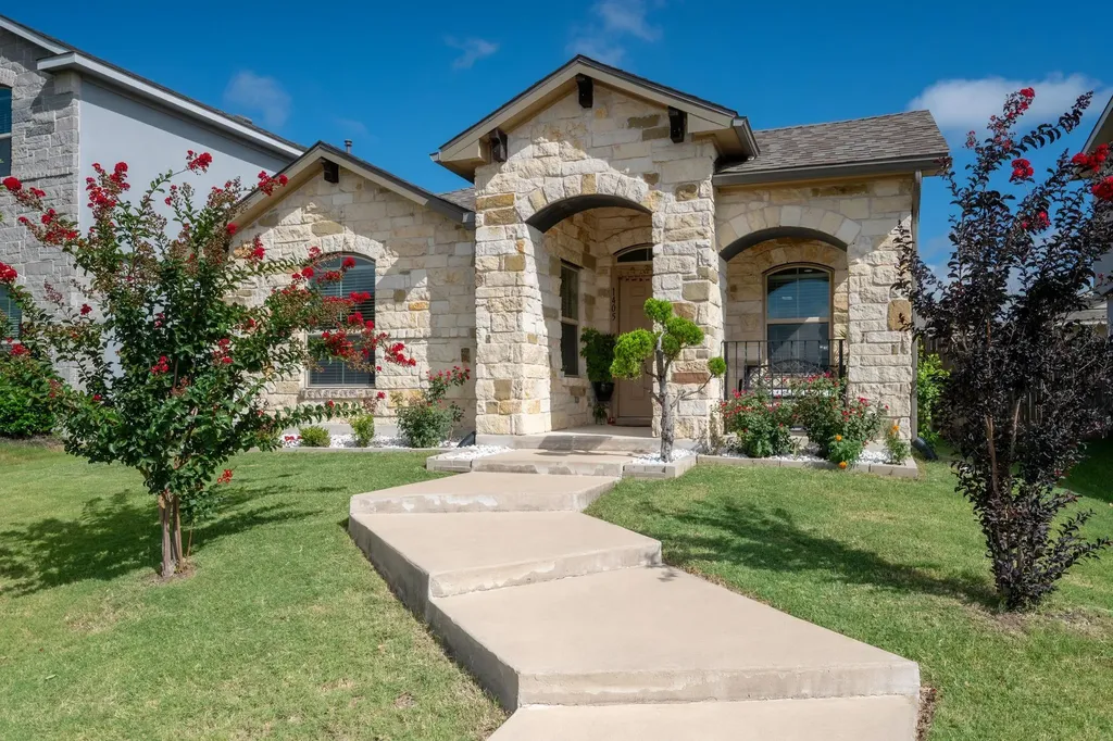 1405 Bess Cove Leander TX 78641