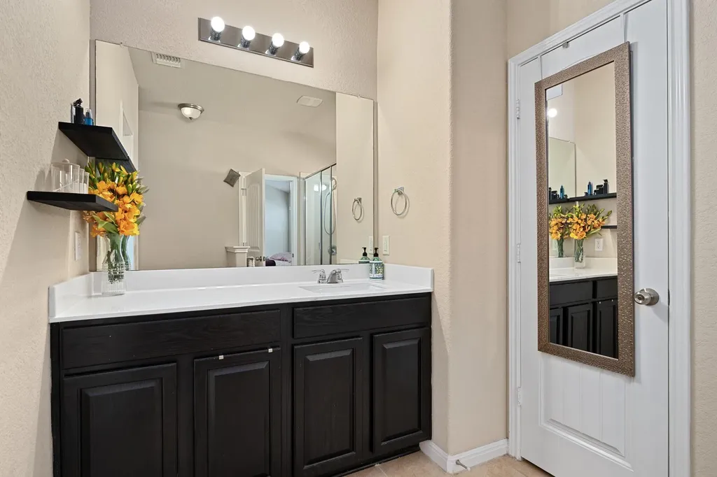 1405 Bess Cove Leander TX 78641
