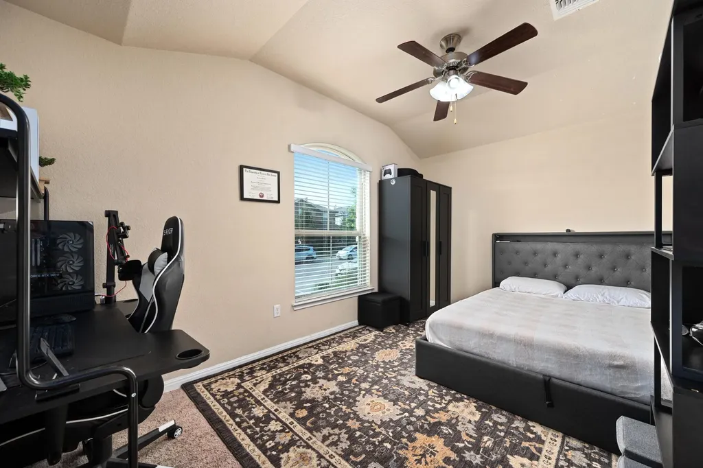 1405 Bess Cove Leander TX 78641