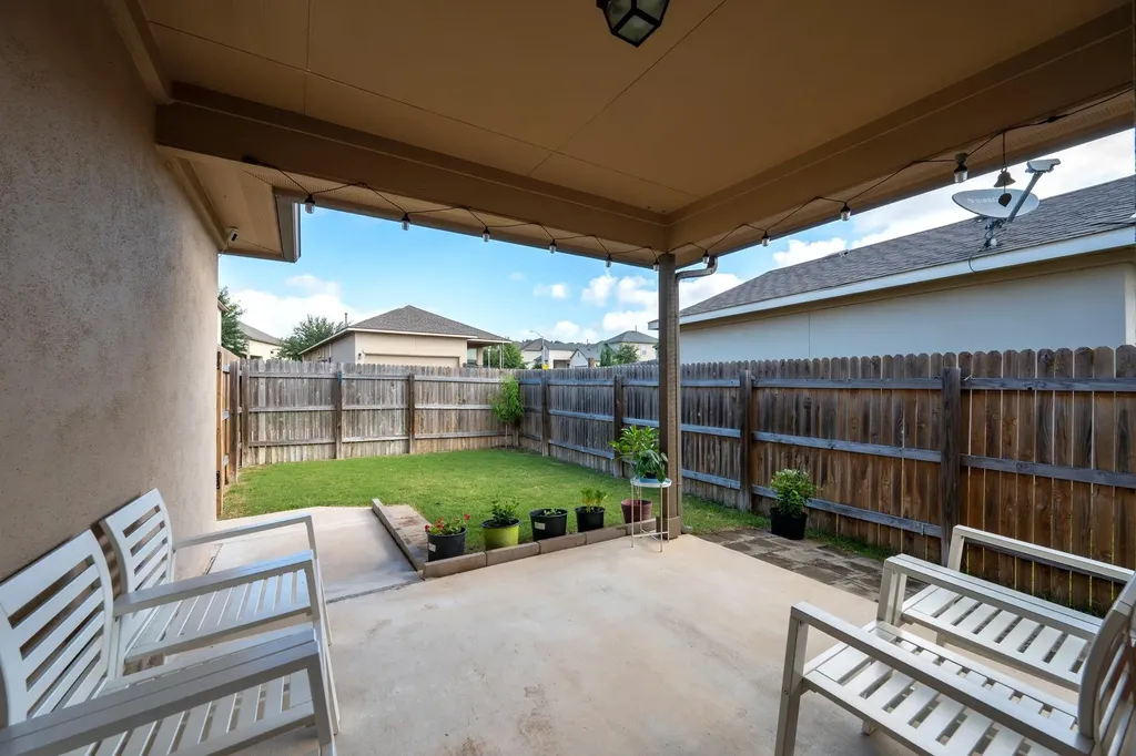 1405 Bess Cove Leander TX 78641