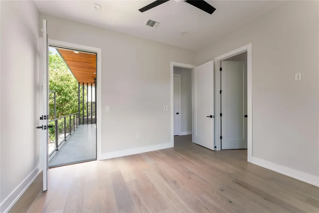 2200 De Verne Street Austin TX 78704