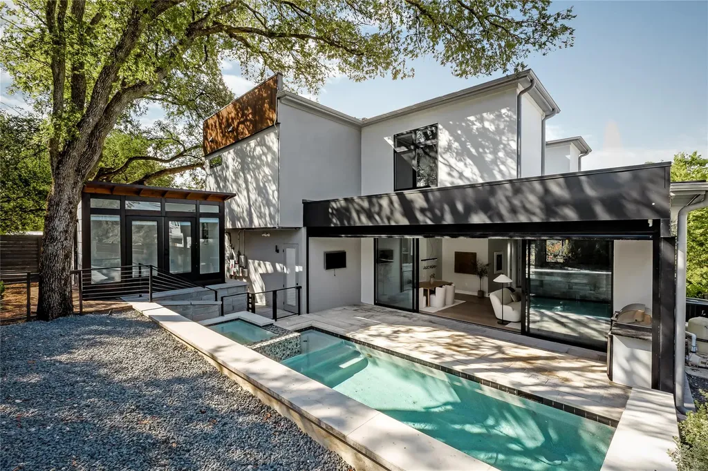 2200 De Verne Street Austin TX 78704