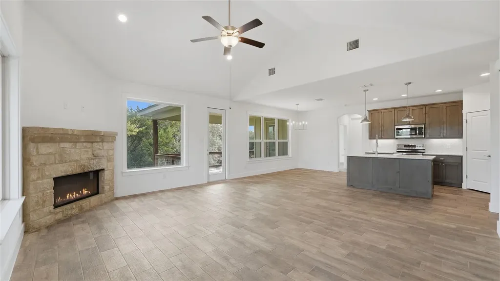 1039 Primrose Path Canyon Lake TX 78133