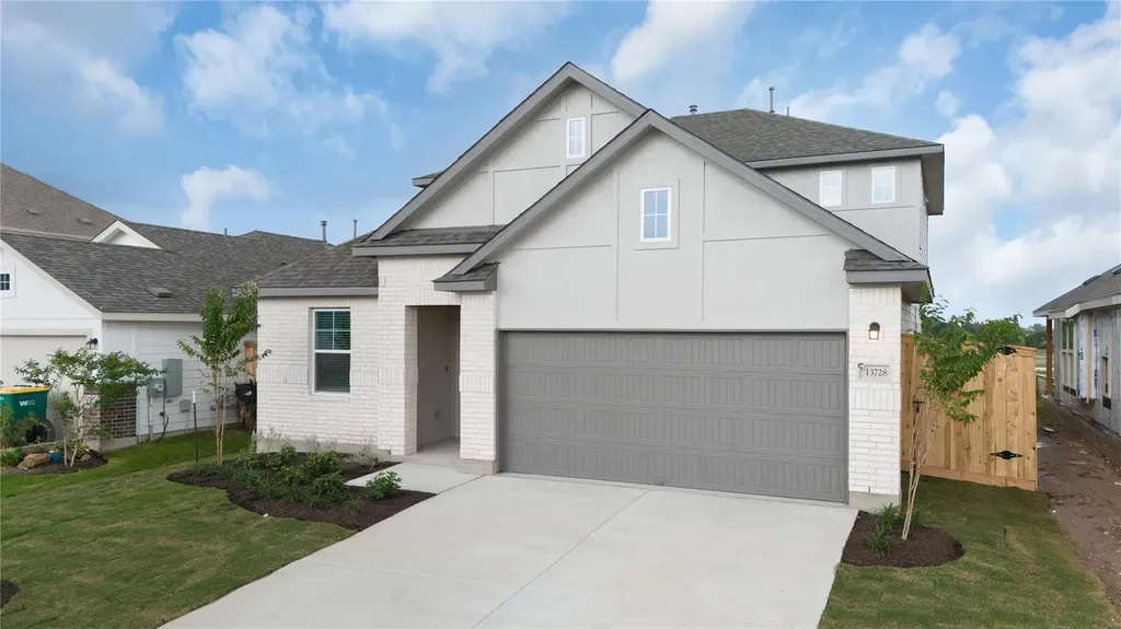 25521 Flora Bella Lane Elgin TX 78621
