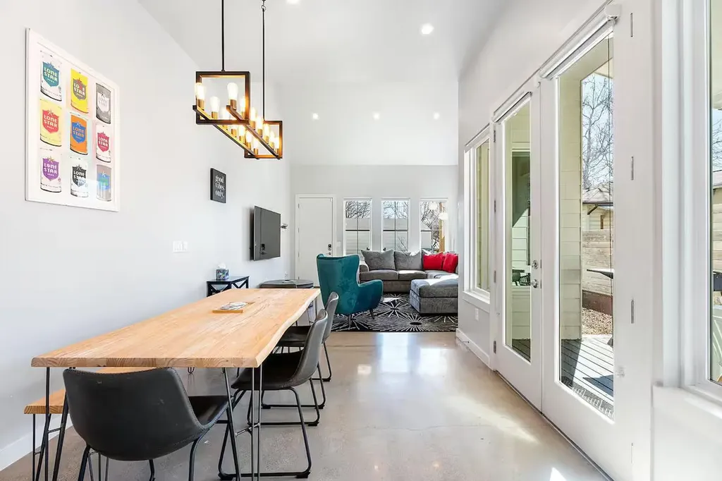 4314 Jinx Avenue Austin TX 78745