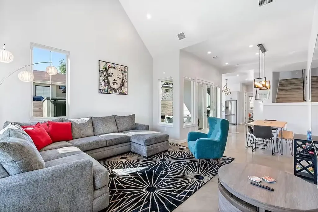4314 Jinx Avenue Austin TX 78745