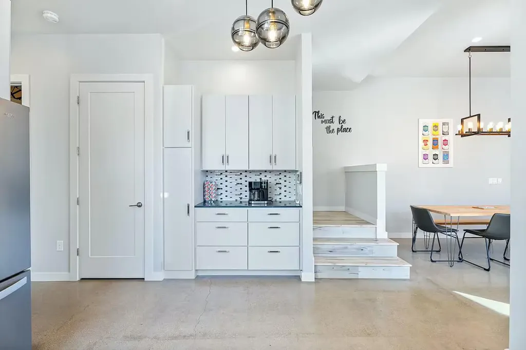 4314 Jinx Avenue Austin TX 78745