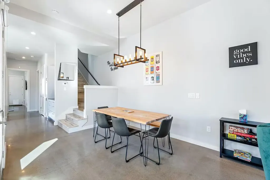 4314 Jinx Avenue Austin TX 78745