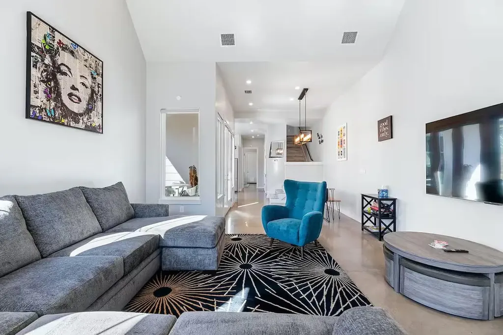 4314 Jinx Avenue Austin TX 78745