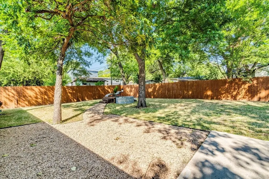 1120 Spur Street Austin TX 78721