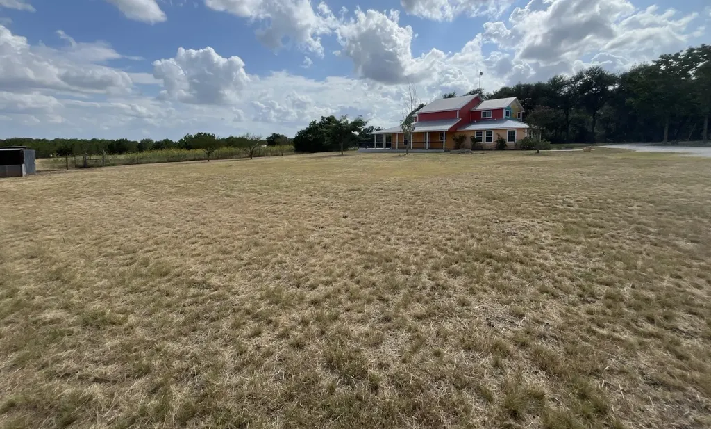 524 Rangeland Road Blanco TX 78606