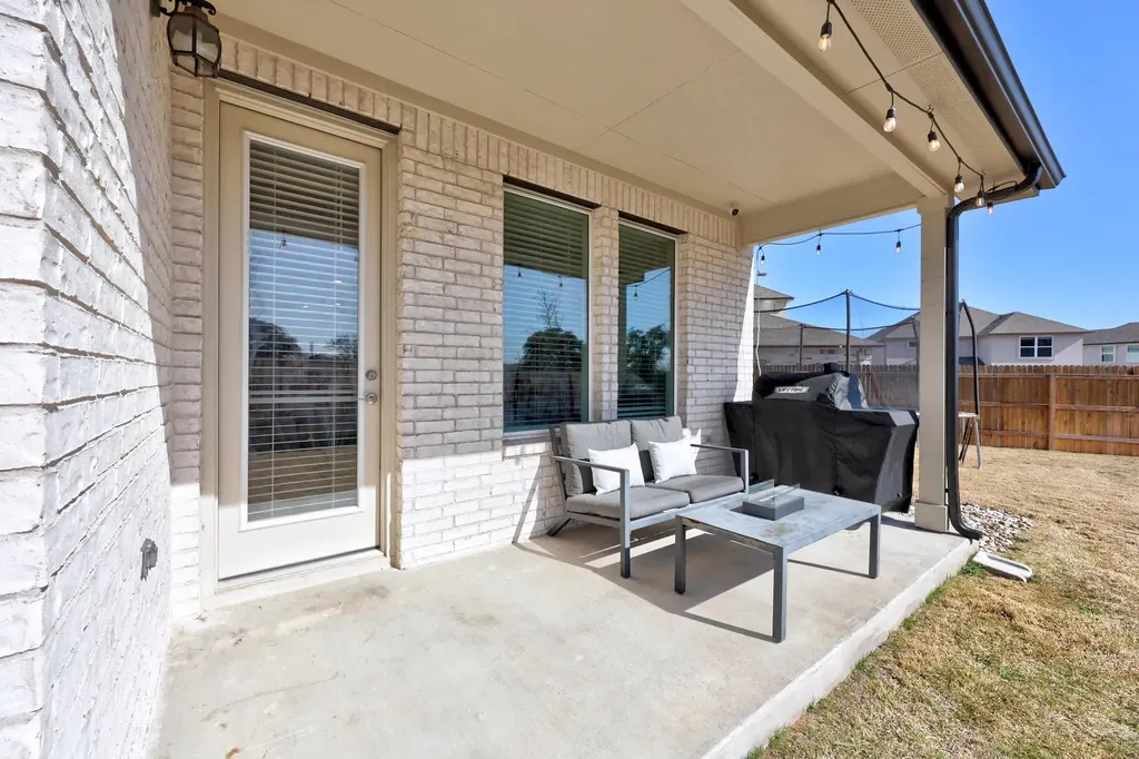 432 Tinto Street Leander TX 78641
