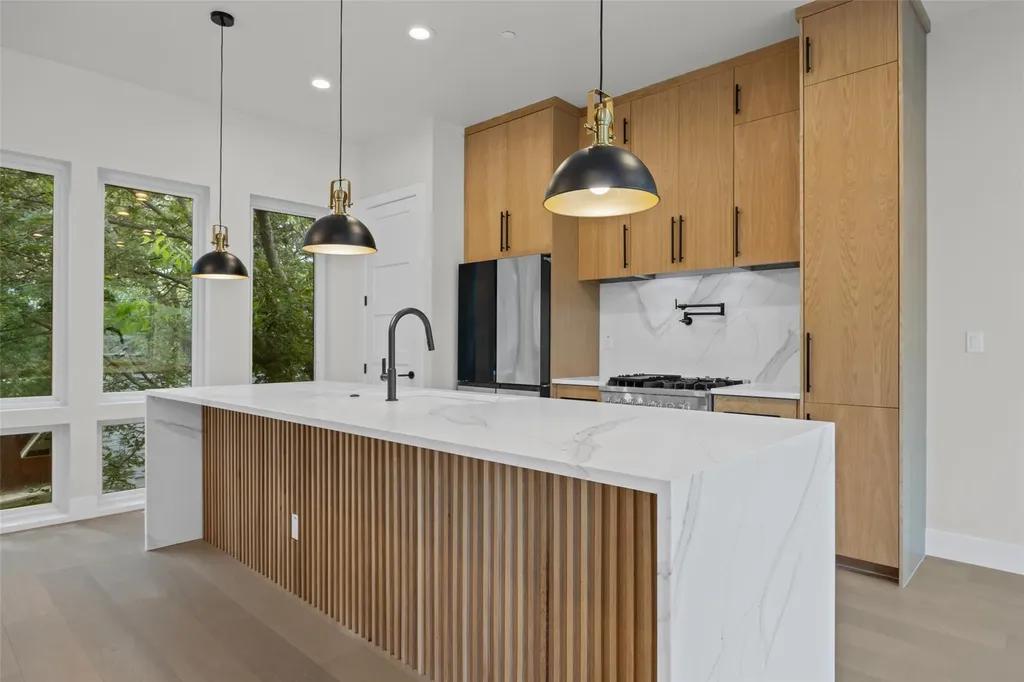 100 W Odell Street Austin TX 78752