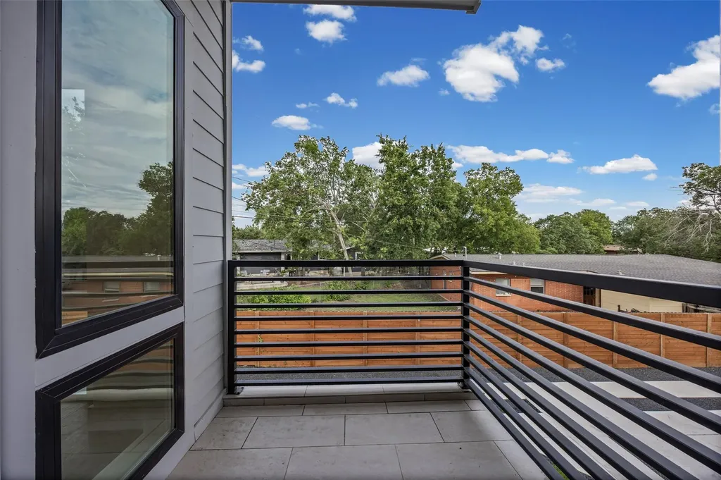 100 W Odell Street Austin TX 78752
