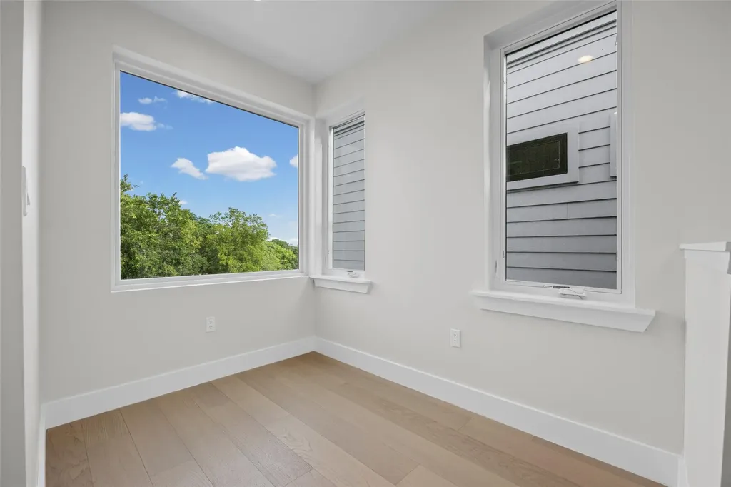 100 W Odell Street Austin TX 78752