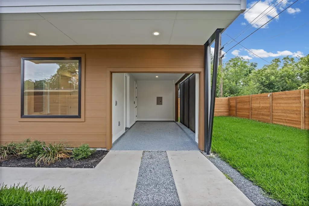 100 W Odell Street Austin TX 78752