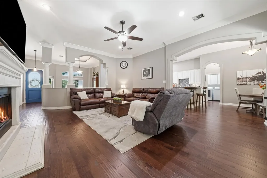 4022 Honey Bear Loop Round Rock TX 78681
