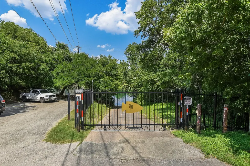 2306 Rain Water Drive Austin TX 78734