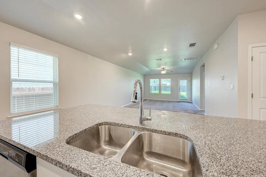 524 Longmount Cove Liberty Hill TX 78642