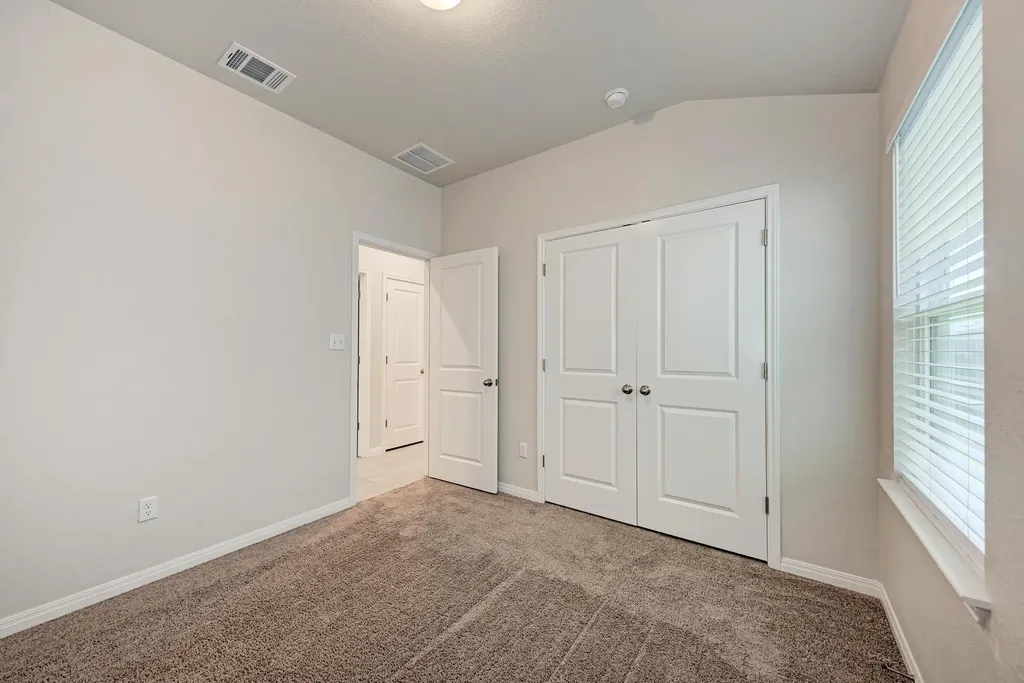 524 Longmount Cove Liberty Hill TX 78642