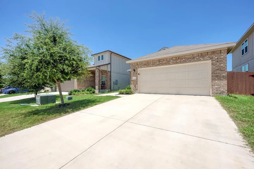 524 Longmount Cove Liberty Hill TX 78642