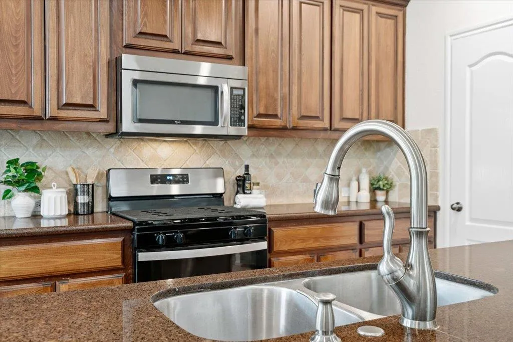 11324 Cherisse Drive Austin TX 78739