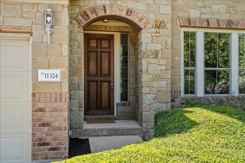 11324 Cherisse Drive Austin TX 78739