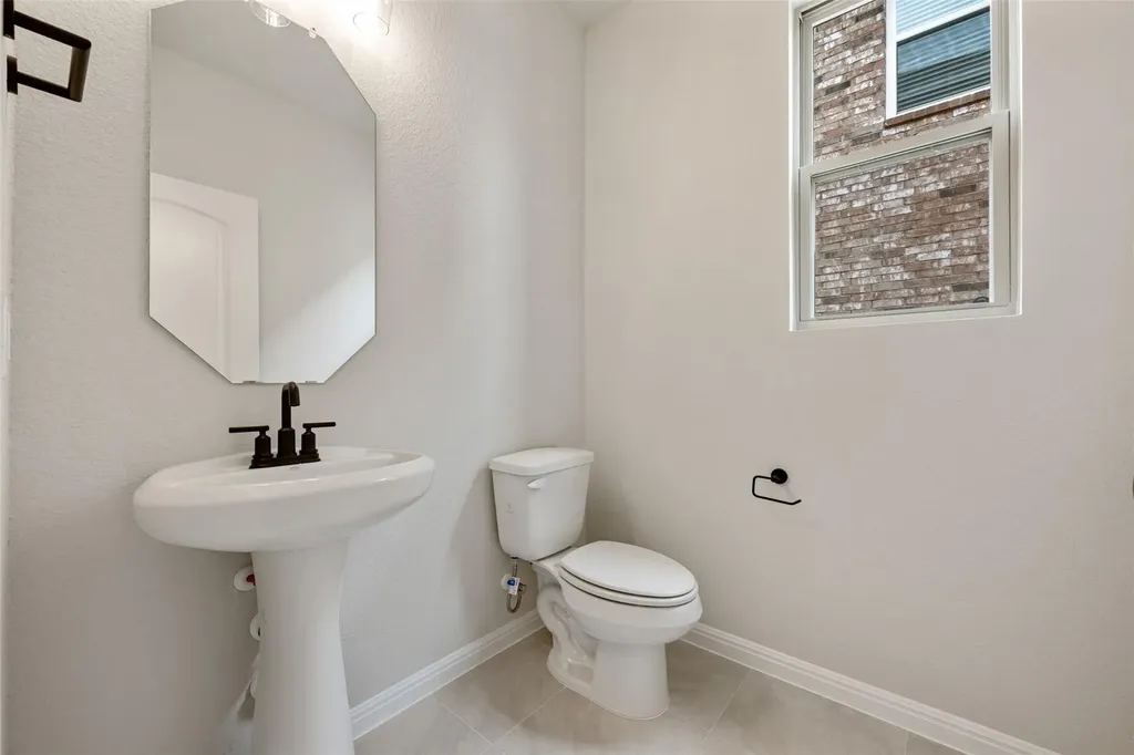 275 Crater Lake Drive Dripping Springs TX 78620