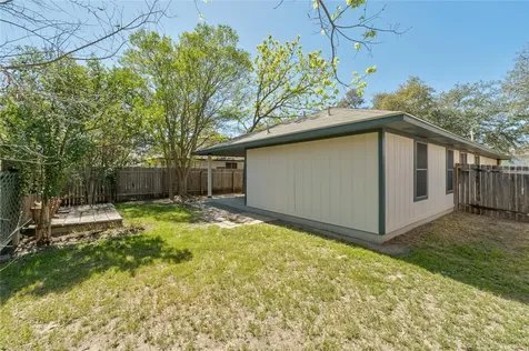 8805 Francia Trail Austin TX 78748