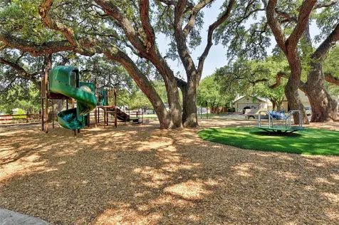 8805 Francia Trail Austin TX 78748