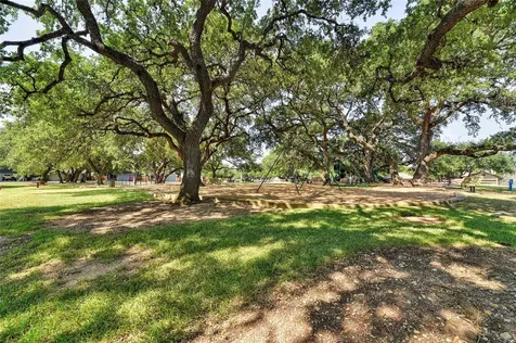 8805 Francia Trail Austin TX 78748
