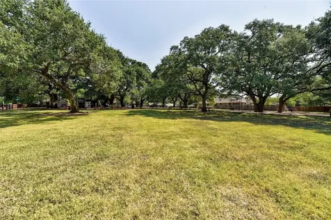 8805 Francia Trail Austin TX 78748