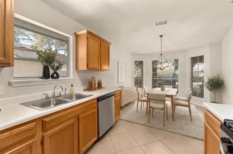 8805 Francia Trail Austin TX 78748