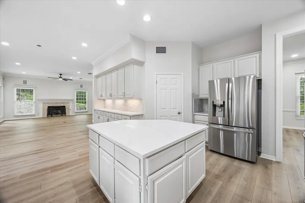 6324 Bon Terra Drive Austin TX 78731