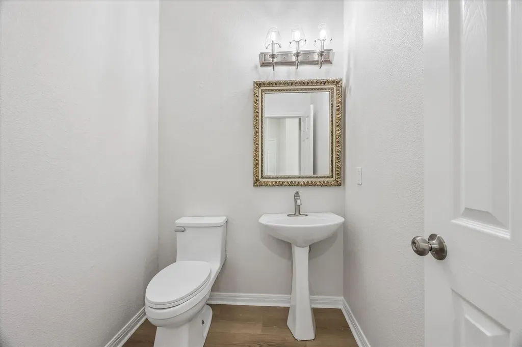 6324 Bon Terra Drive Austin TX 78731