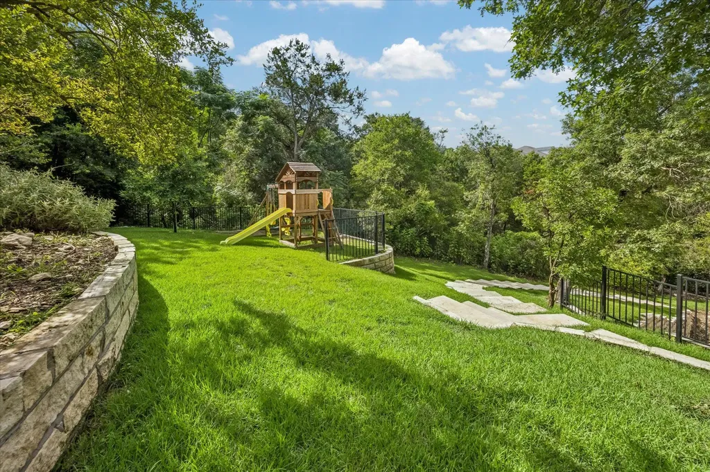 6324 Bon Terra Drive Austin TX 78731