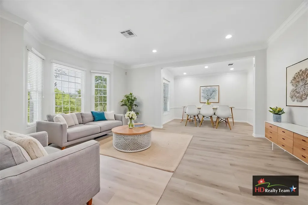 6324 Bon Terra Drive Austin TX 78731