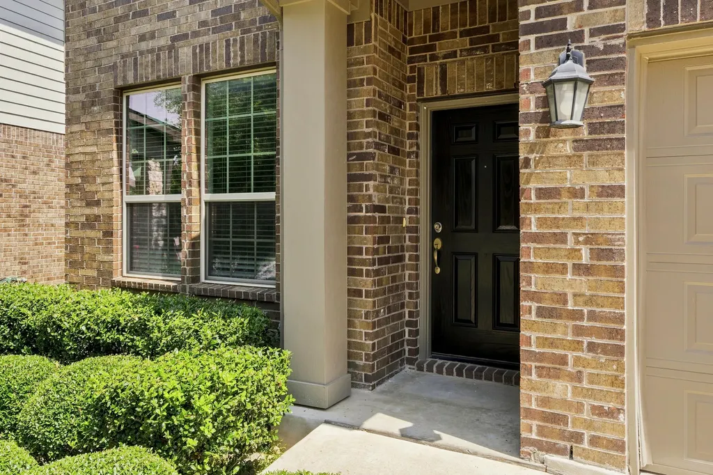 9010 Palmito Drive Austin TX 78717